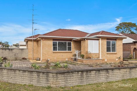 Property photo of 1 Kotari Parade Lake Illawarra NSW 2528