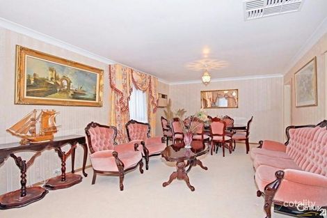 Property photo of 8 Basil Crescent Wheelers Hill VIC 3150