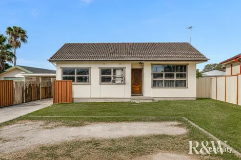 35/35a Dan Cres, Colyton, NSW 2760