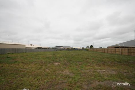 4-5 Maplewood Ct, St Albans Park, VIC 3219