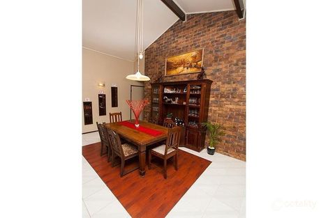 Property photo of 10 Buring Court Highland Park QLD 4211