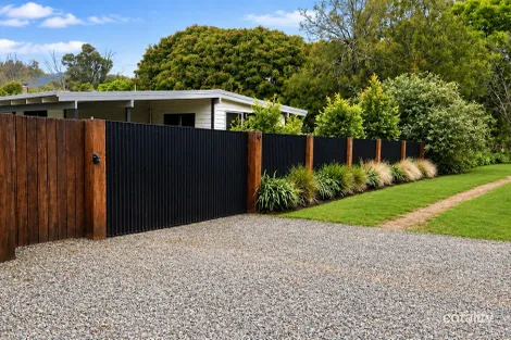 16 Glen Ave, Jamieson, VIC 3723