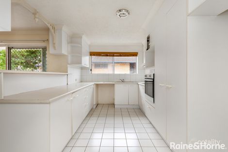 Property photo of 3/160 Clarence Road Indooroopilly QLD 4068