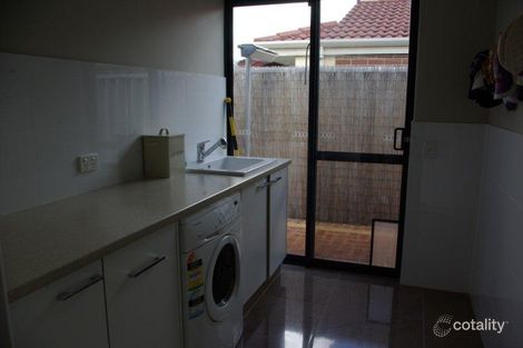 Property photo of 14 Cranshaw Mews Atwell WA 6164