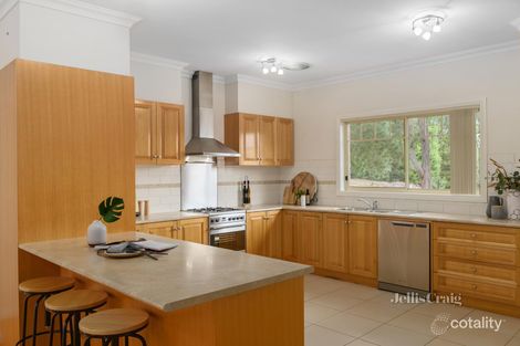 Property photo of 220 Pitt Street Eltham VIC 3095