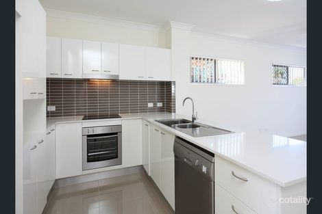 Property photo of 32/12 Singh Street Wynnum West QLD 4178