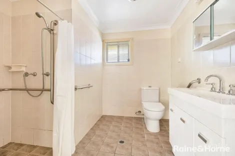 Property photo of 12/29A View Street Kelso NSW 2795