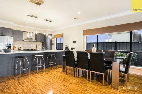 Property photo of 8 Densham Way Craigieburn VIC 3064