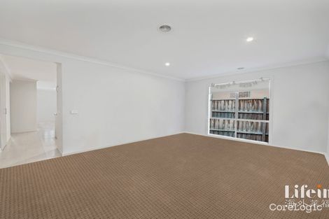 Property photo of 5 Wolomina Crescent Werribee VIC 3030