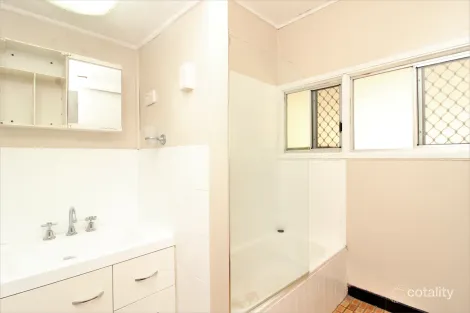 26 Buna St, Soldiers Hill, QLD 4825