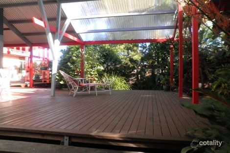 226 Rainbow St, Sandgate, QLD 4017