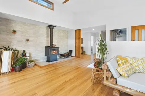 Property photo of 49 Gemini Way Narrawallee NSW 2539