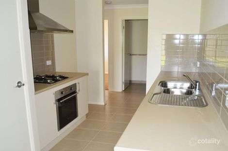 Property photo of 96 Greta Drive Hamilton Valley NSW 2641