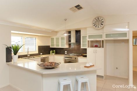 Property photo of 16 Lachine Place Mansfield QLD 4122