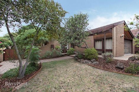 30 Benwerrin Dr, Wantirna, VIC 3152