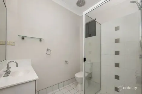 Property photo of 32 Timbury Way Mount Louisa QLD 4814