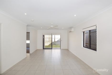 Property photo of 5 Pine Court Springfield Lakes QLD 4300
