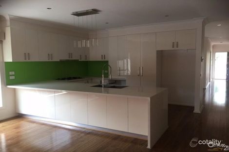 Property photo of 8 Desa Terrace Dandenong VIC 3175