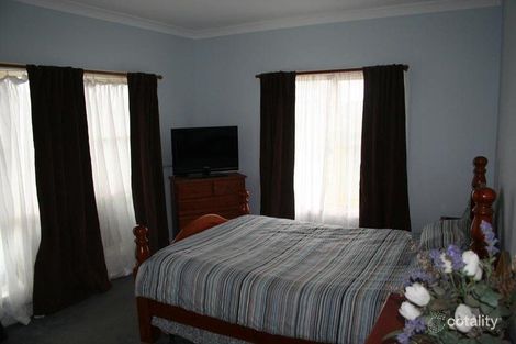Property photo of 57 Anderson Road Spring Hill NSW 2800