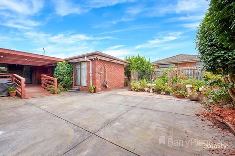 Property photo of 16 Sherwood Crescent Dandenong North VIC 3175