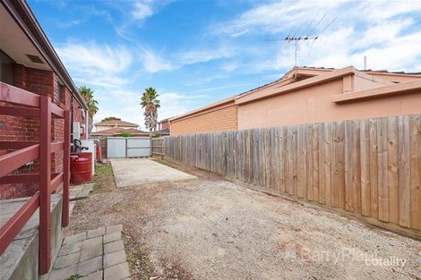 Property photo of 16 Sherwood Crescent Dandenong North VIC 3175