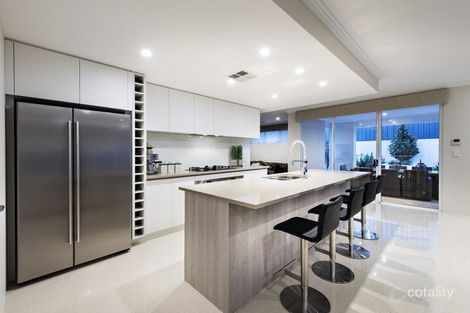 Property photo of 8 Farnese Way Banksia Grove WA 6031