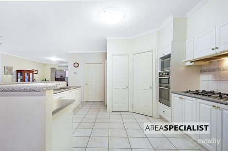 Property photo of 30 Caversham Terrace Lynbrook VIC 3975