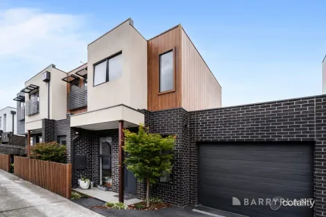 Property photo of 3/1 McPherson Street Reservoir VIC 3073