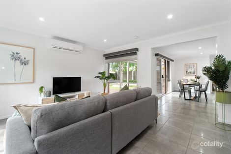 Property photo of 2 Hawthorn Court Carrum Downs VIC 3201