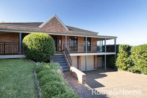 Property photo of 10 Marian Place Belmont North NSW 2280