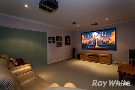 Property photo of 50 Candlebark Quadrant Rowville VIC 3178