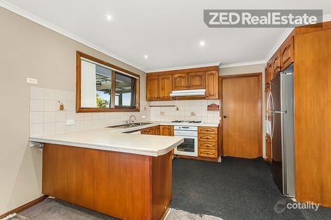 Property photo of 12 Munro Close Hampton Park VIC 3976