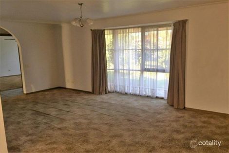 Property photo of 4 Fleetwood Drive Narre Warren VIC 3805