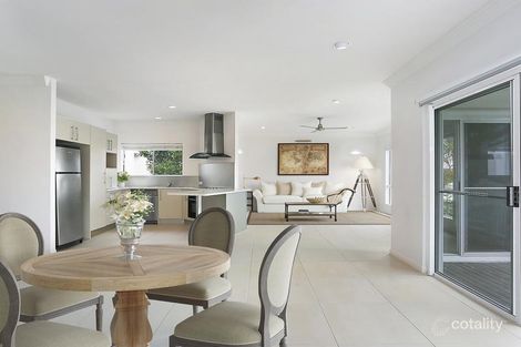 60 Southern Cross Pde, Sunrise Beach, QLD 4567