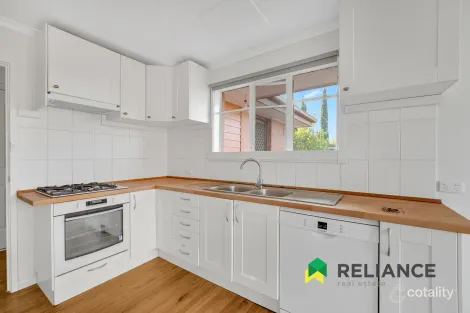 Property photo of 6 Fourth Avenue Hoppers Crossing VIC 3029