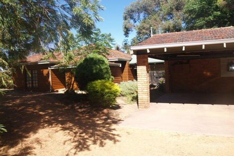 Property photo of 206 Peet Road Roleystone WA 6111