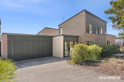 Property photo of 21 Ulverstone Street Lyons ACT 2606