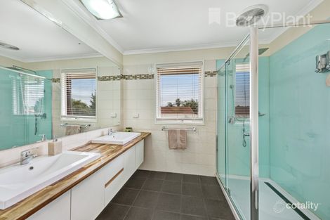 Property photo of 45 Doris Drive Hoppers Crossing VIC 3029