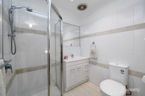 Property photo of 2 Oberwyl Close Rowville VIC 3178