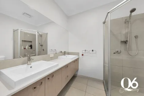 Property photo of 24 Marriott Boulevard Weir Views VIC 3338