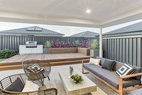 Property photo of 25 Seabreeze Drive Yanchep WA 6035