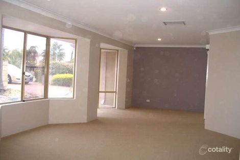 Property photo of 6 Ailsa Court Alexander Heights WA 6064