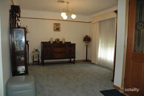 Property photo of 12 Cook Court Cranbourne North VIC 3977