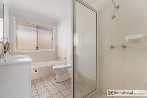 Property photo of 2 Oaklands Drive Llanarth NSW 2795