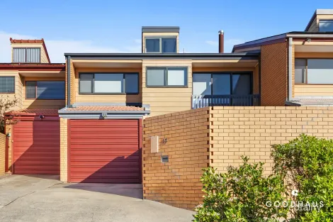 17/22 Namatjira Dr, Weston, ACT 2611