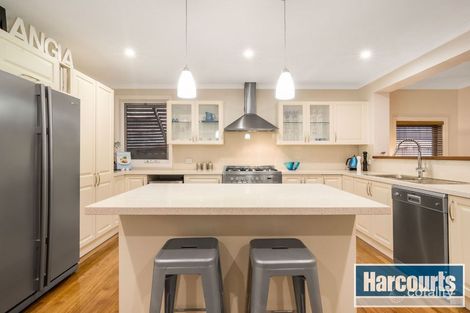 Property photo of 11 Hawksburn Crescent Wantirna South VIC 3152
