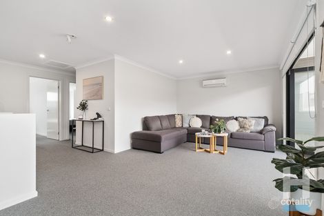 Property photo of 16 Bateman Court Carrum Downs VIC 3201