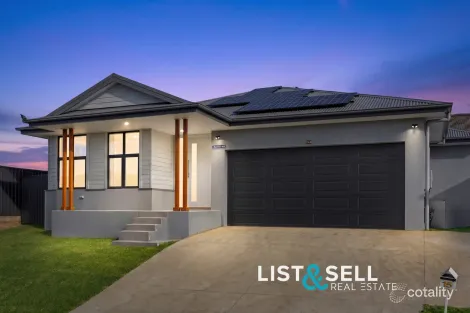 15 Chinnocks Ave, Campbelltown, NSW 2560