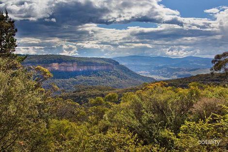 2 Gordon Ave, Blackheath, NSW 2785