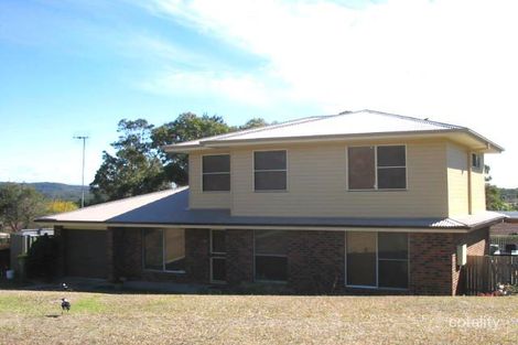 28 Premier Way, Bateau Bay, NSW 2261